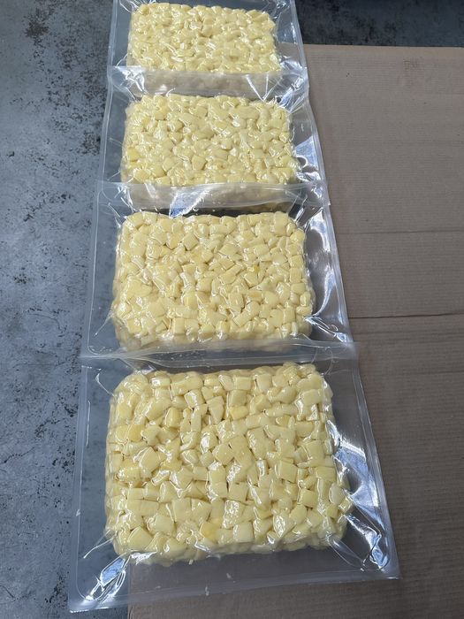 Ziemniaki oraz warzywa obrane pakowane Vaccum  na rynku