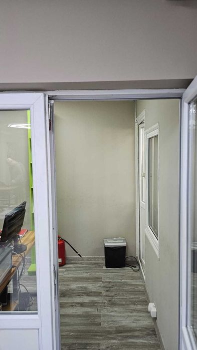 Торгове місце контейнер 40т нижня стоянка Добробуту (є 5 шт підряд)