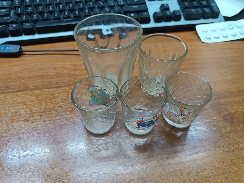 Чашка ,стаканы ,рюмки