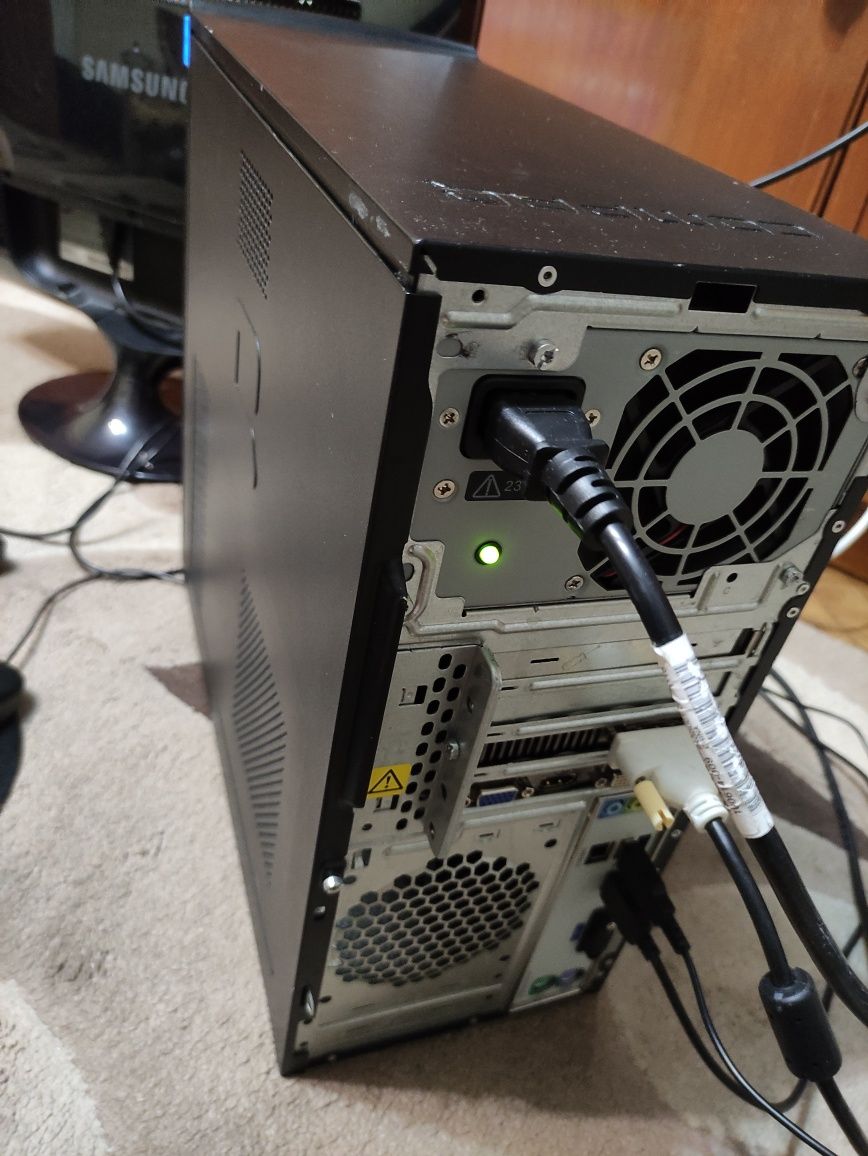 Системний блок Compaq + монітор / 4 cores / 4 ram / 2 vram
