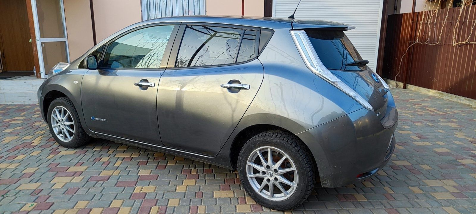 Nissan leaf,  2017, Сох 90%