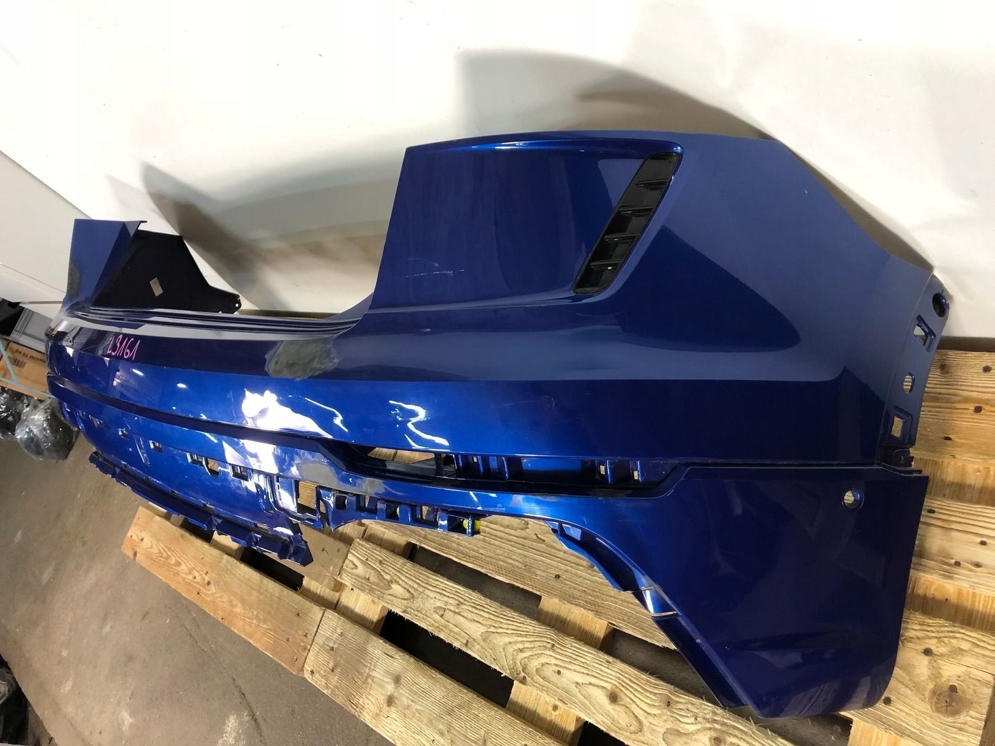 ZDERZAK TYŁ TYLNY AUDI RSQ8 RS Q8 4M8 4M8807511A CAŁY ORYGINAŁ