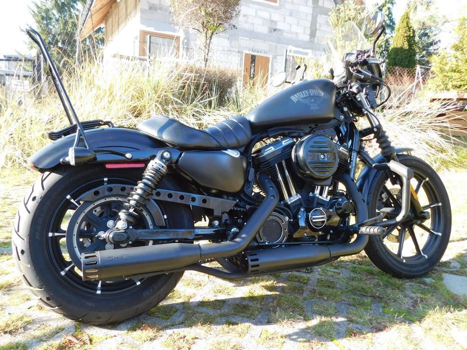 Harley-Davidson Sportster Iron 883 Harley-Davidson Sportster Iron 883