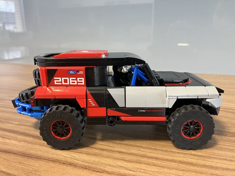 Lego 76905 Ford Bronco