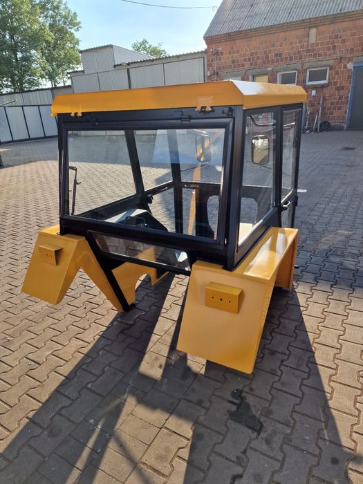Kabina C360 Kabina ciągnikowa C-360 C330 MF255