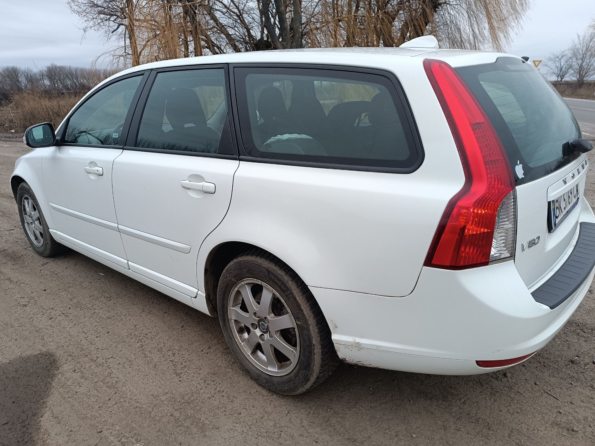 Volvo V50 2012 року