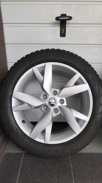 Koła 17" Skoda Octavia IV Yeti Vw opony zima 205/55/17 5x112 (OL1937)