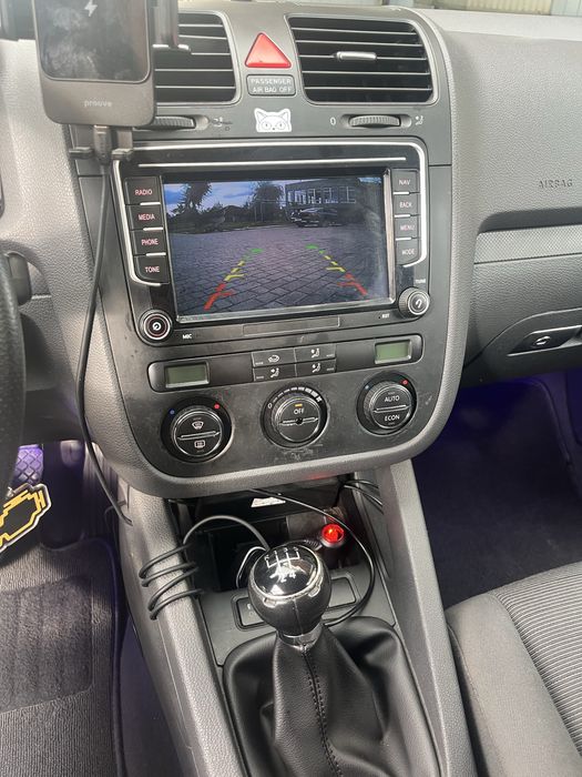 Volkswagen Golf 5 1.4 MPI