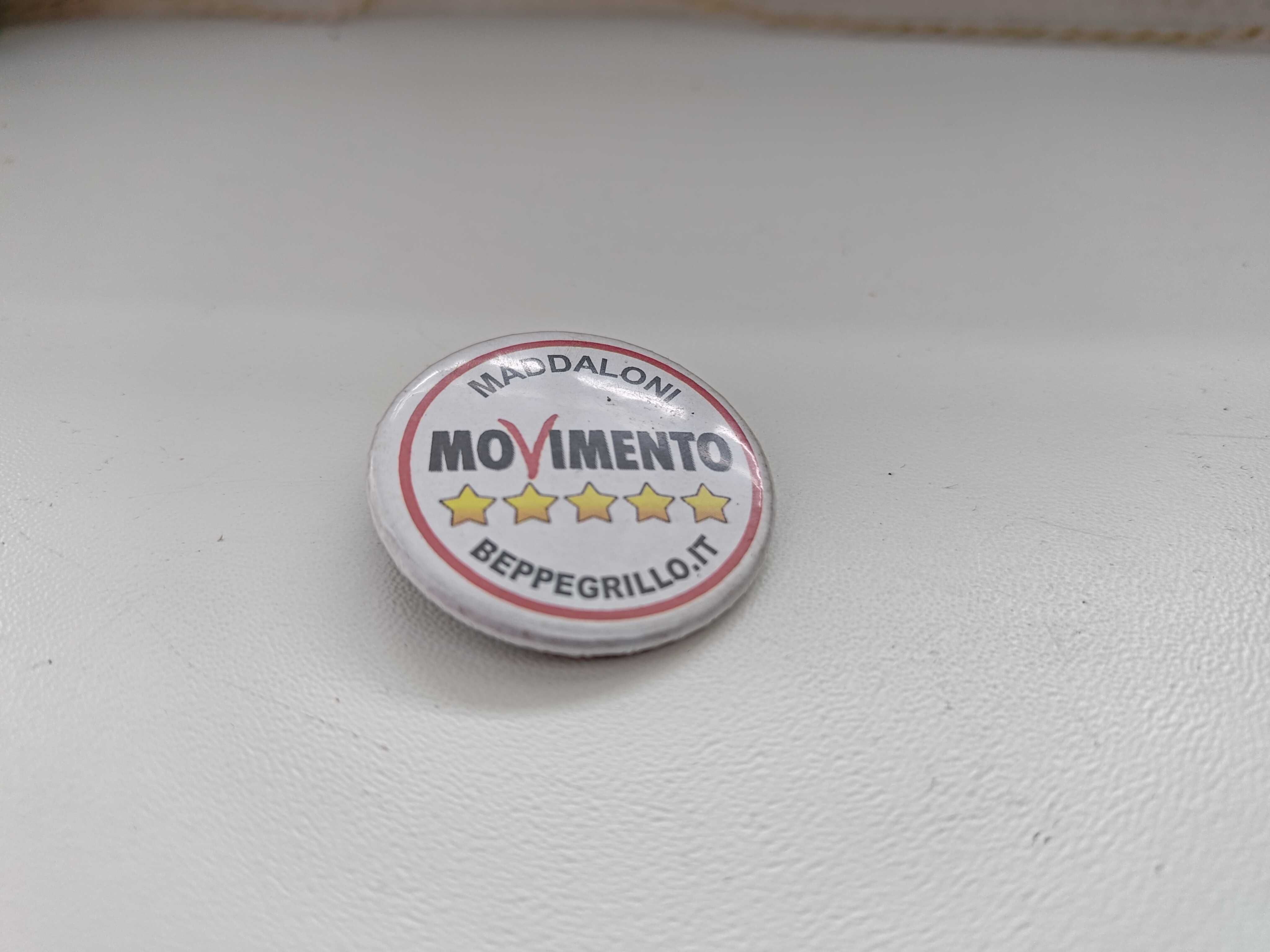 Spinka wpinka z Włoch Movimento Italia 5 stelle Ruch 5 gwiazd Logo