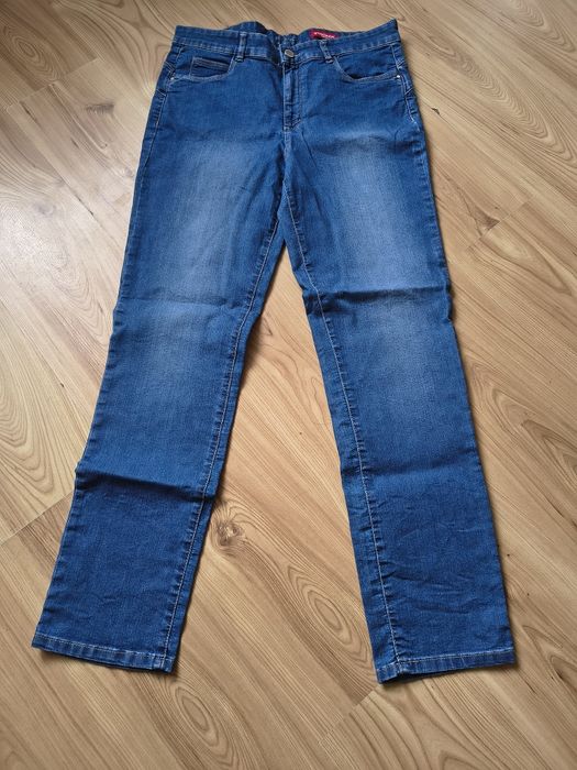 Jeansowe spodnie damskie