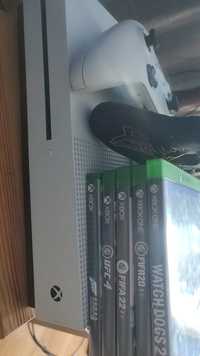 Xbox one 1000gb pad gry