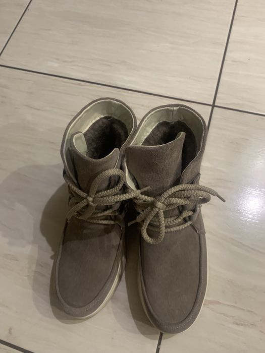 Зимові черевики жіночі