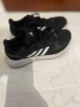 Tenis adidas como novas
