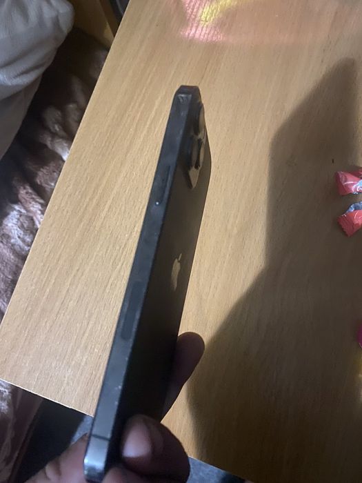 Iphone 12 pro max на запчастини