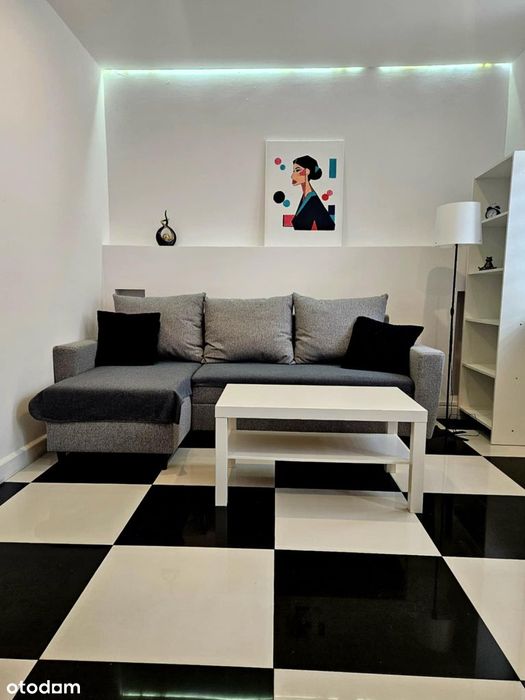 Wynajmę kawalerkę z oddzielną kuchnią