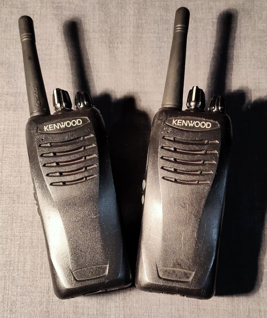 Продам рацию VHF FM Transceiver Kenwood TK-2407-M