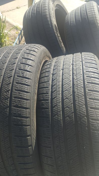 Шины 245/45r18, зима.