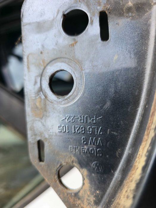 Guarda lamas esquerdo Volkswagen Touareg (2002 a 2013)