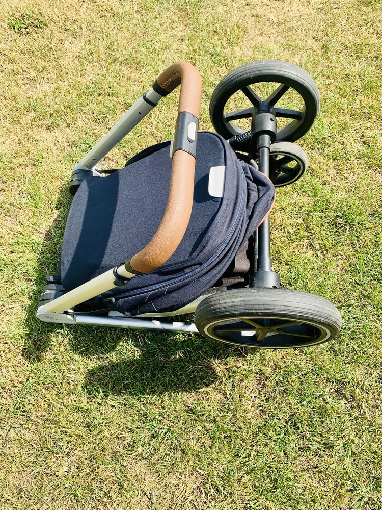 Cybex Balios – wózek spacerowy - Navy Blue Silver Frame