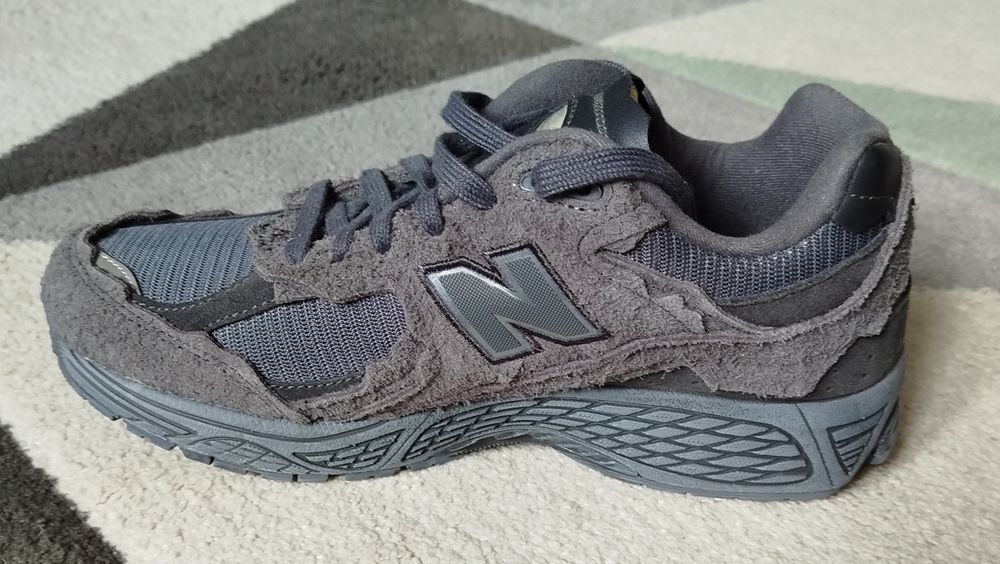 Buty New Balance 2002r