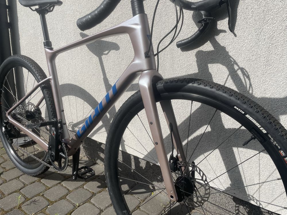 Rower gravel Giant revolt advanced 2024 carbon sram apex