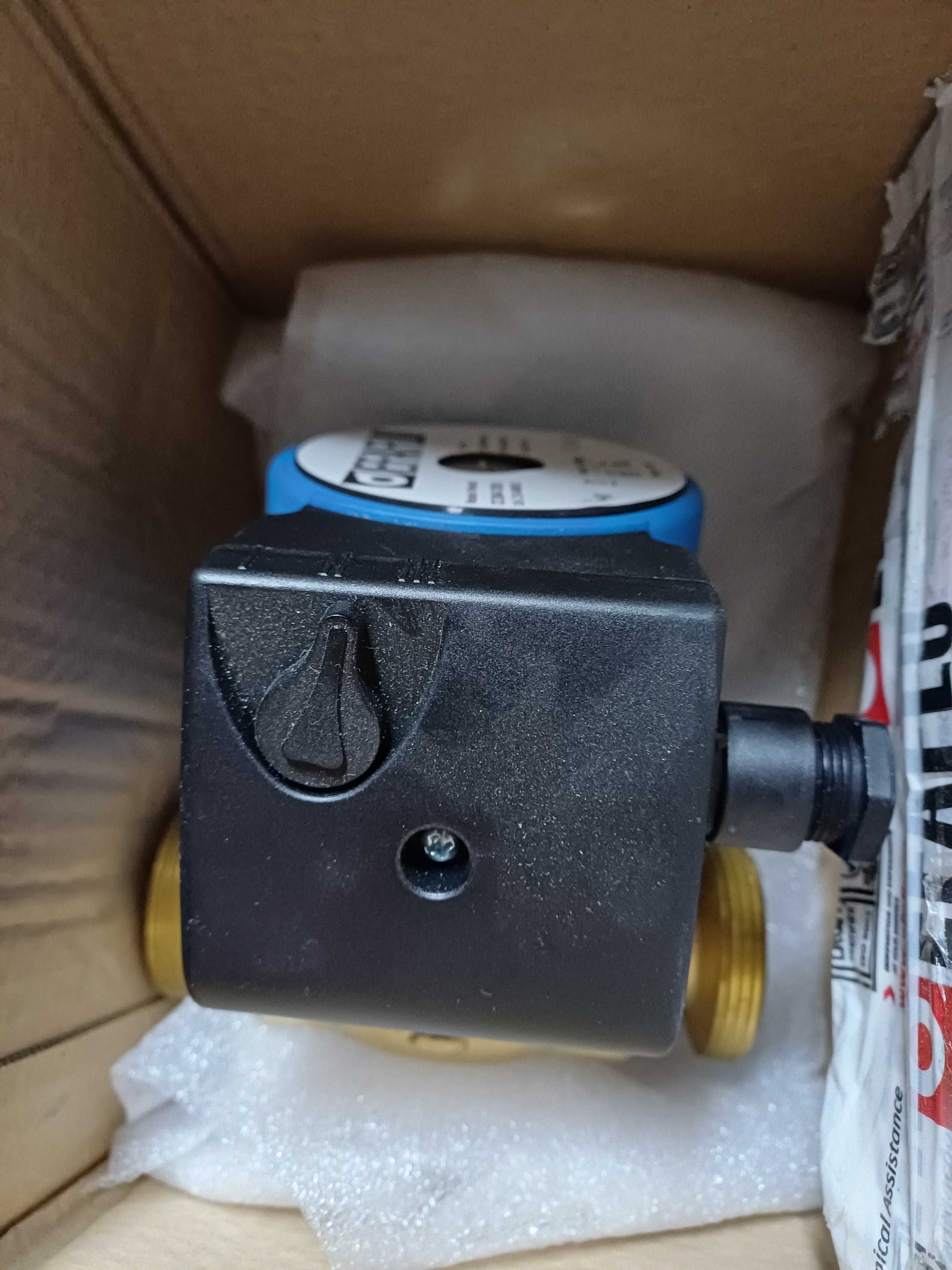 Bomba circuladora para água quente sanitária Efaflu