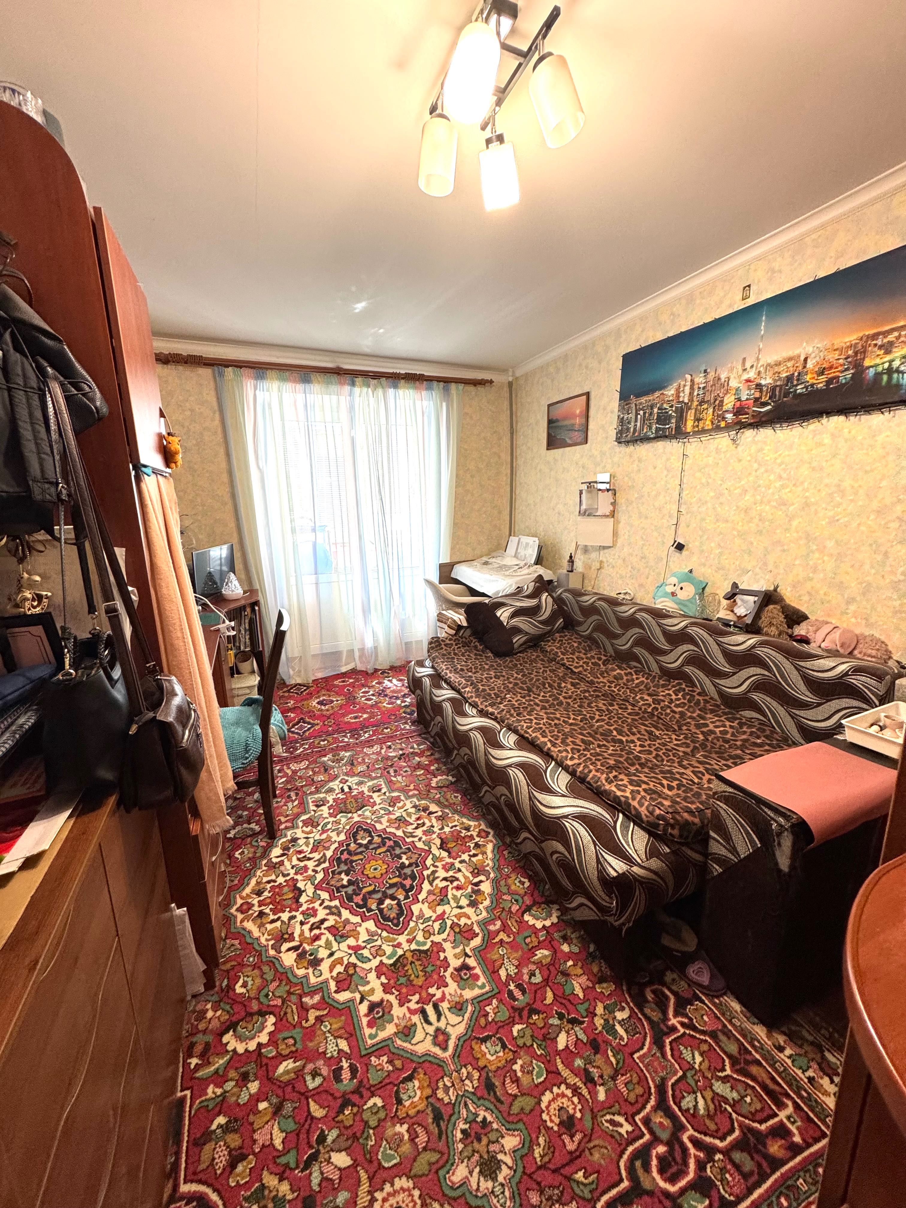 Продам 2-х квартиру початок вул. Харківська