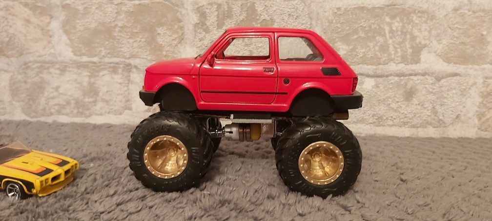 Model Fiat 126p custom rezerwacja