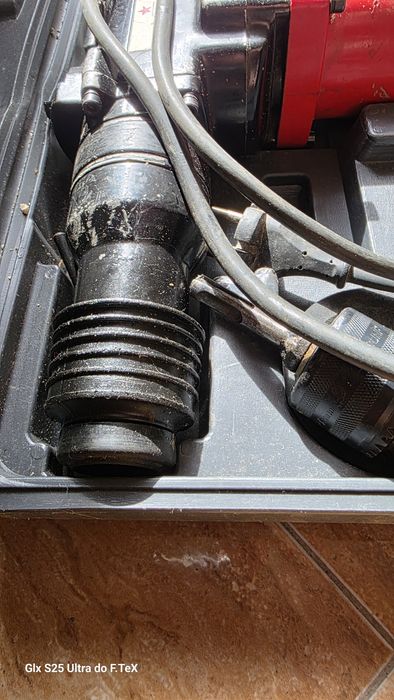 Martelo eletrico bom estado com acessórios