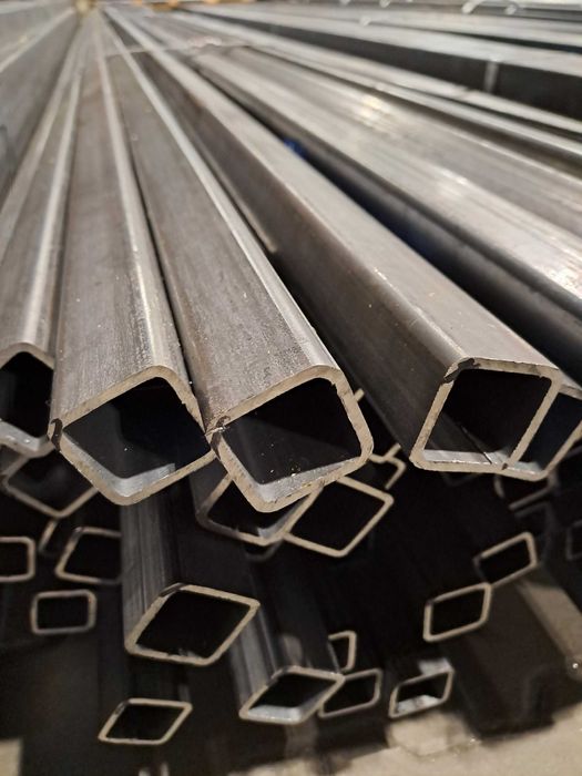 profil stalowy 30x30x2,5 czarny na garaż szklarnie regał podpory/BYTOM