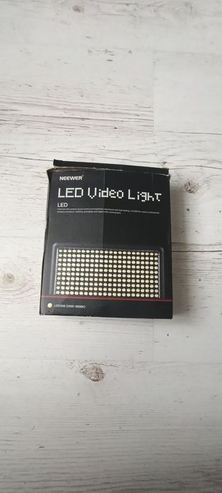 Neewer Godox  LED Video Light LED308C –  светодиодная видеолампа
