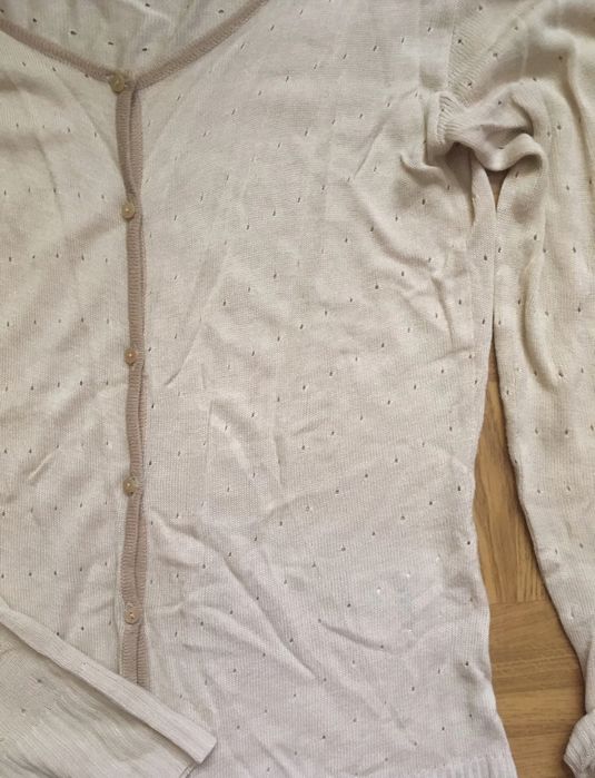 Rozpinany Na guziki Sweterek W wytłaczany delikatny wzór VILA rozm. S