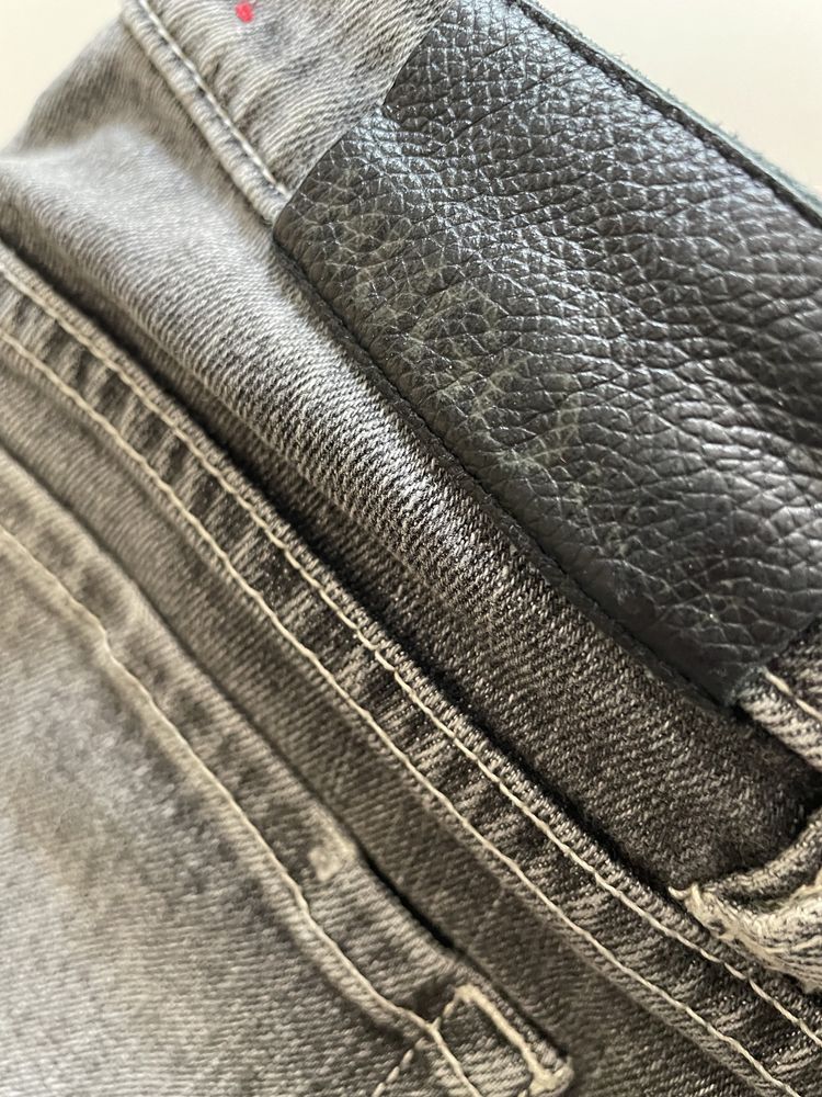 Spodnie jeans Hugo Boss rozm 29