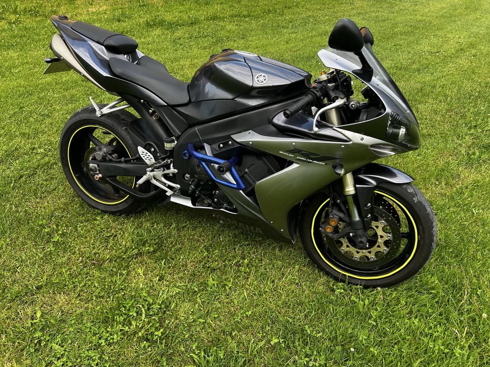Yamaha R1 RN12 2004
