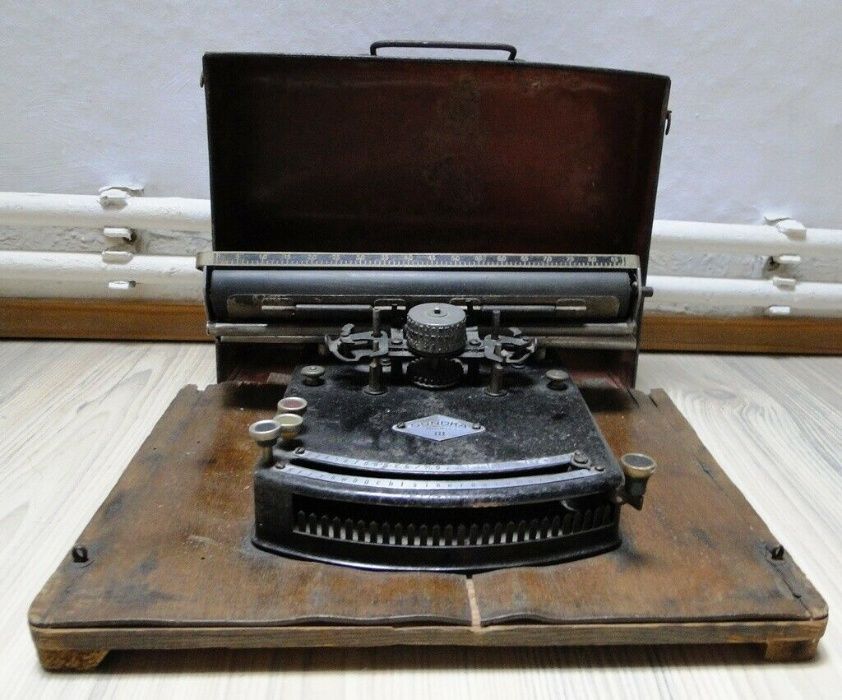 Maquina escrever GUNDKA nr 3