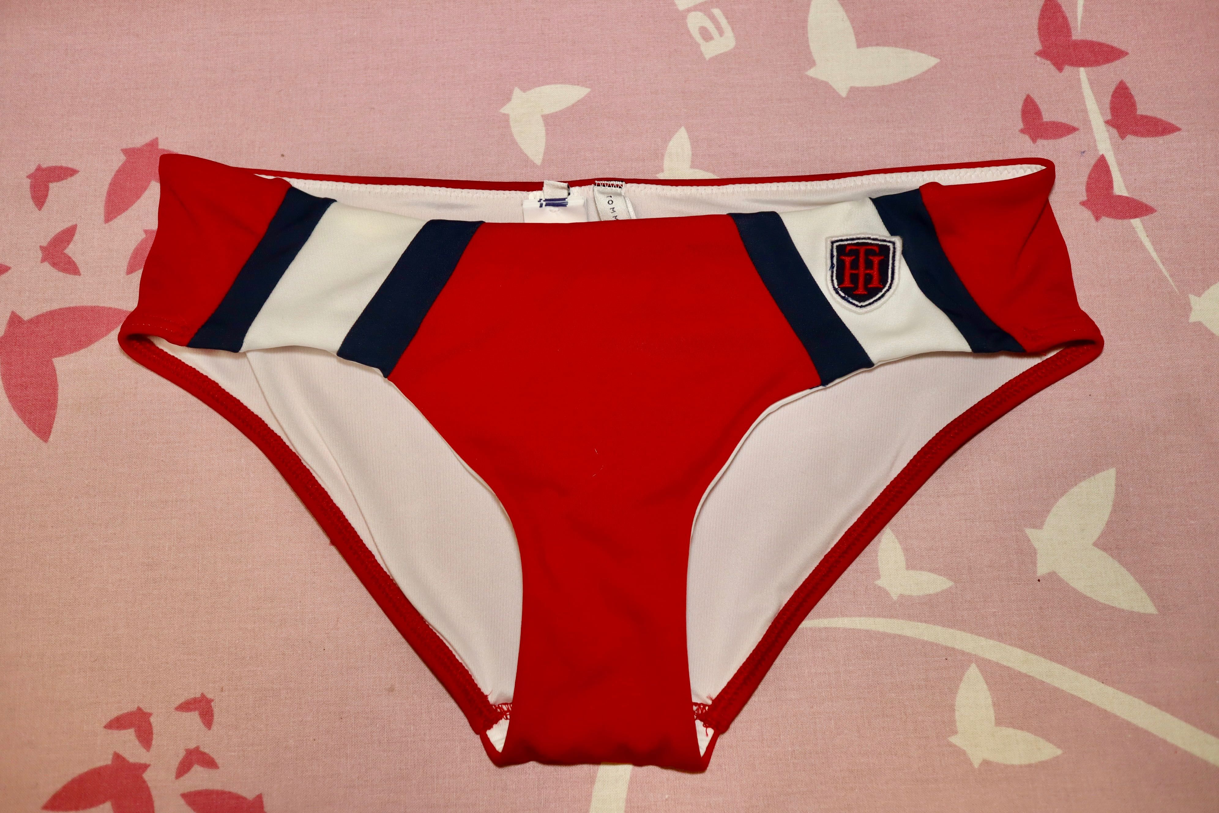 Figi bikini z naszywką z logo - Czerwony Tommy Hilfiger XS