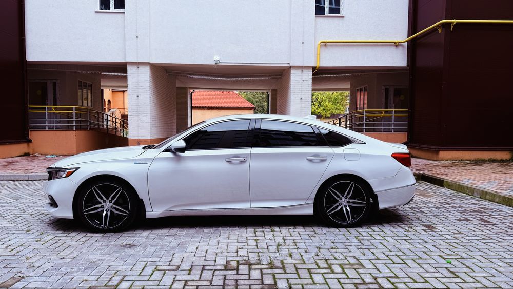 Honda Accord X 2.0h E-CVT Hybrid Touring 2022р