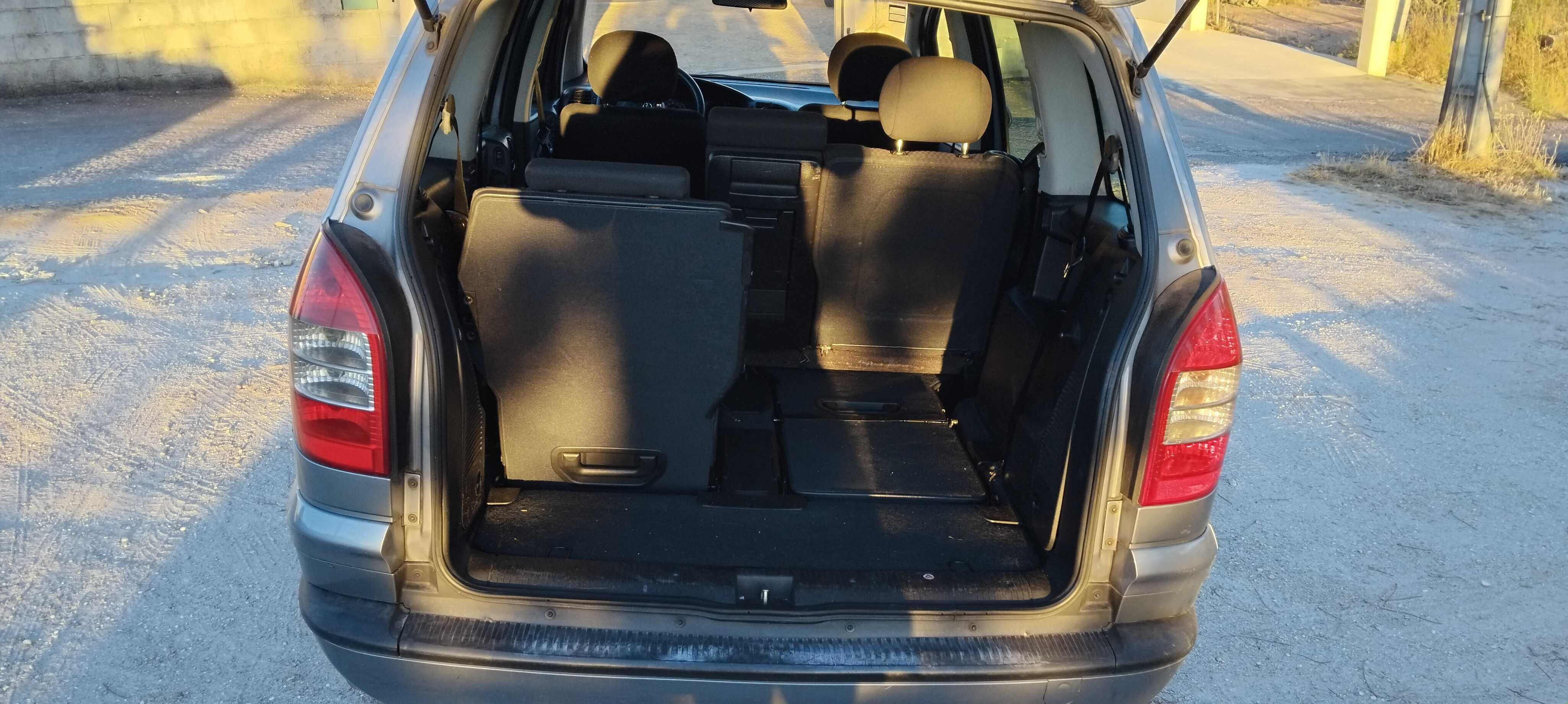 Opel Safira de 7 lugares