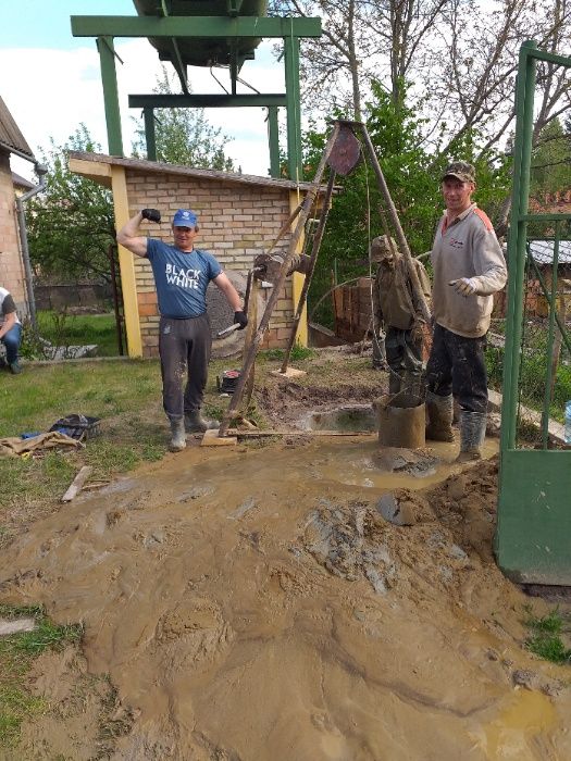 Углубить колодец.Чистка Углубление колодцев.Выкопать колодец