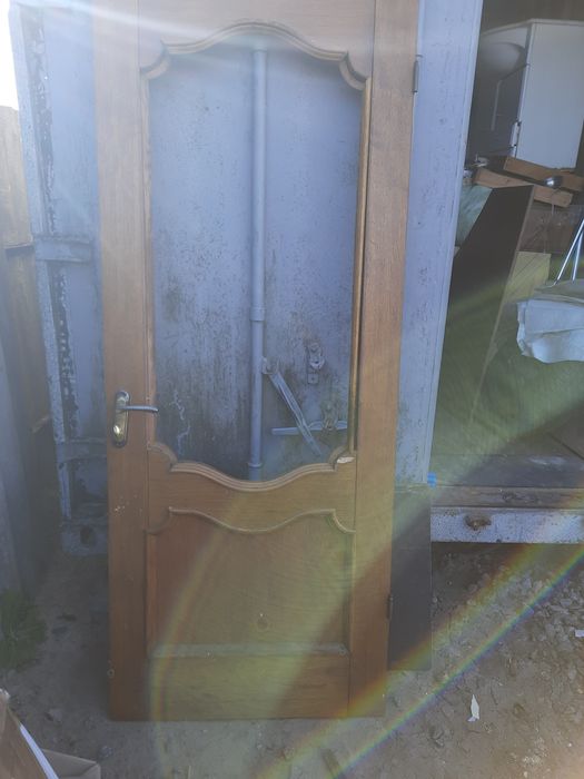 Двери меж комнатние