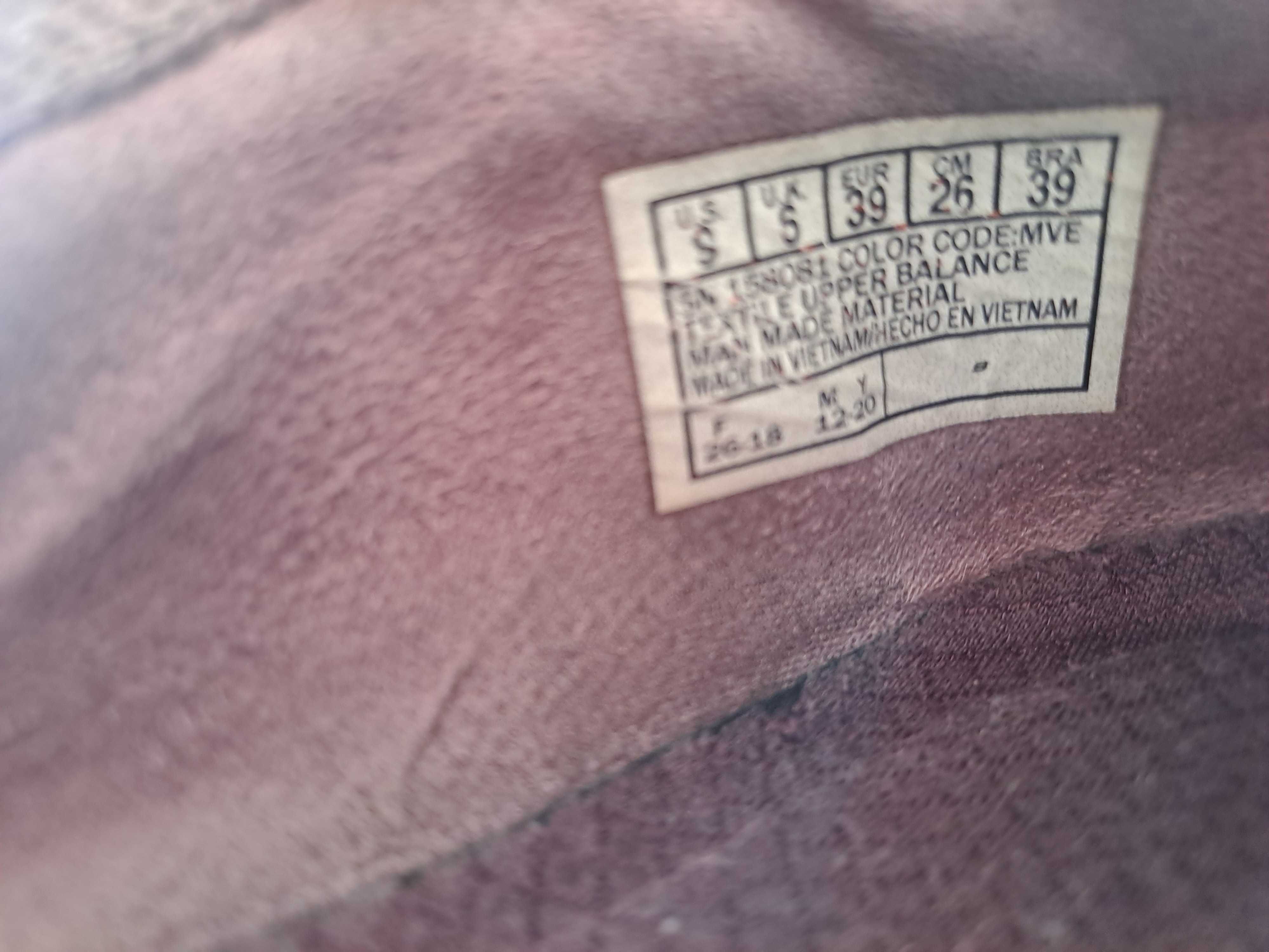 Sapatilhas Skechers tam. 39