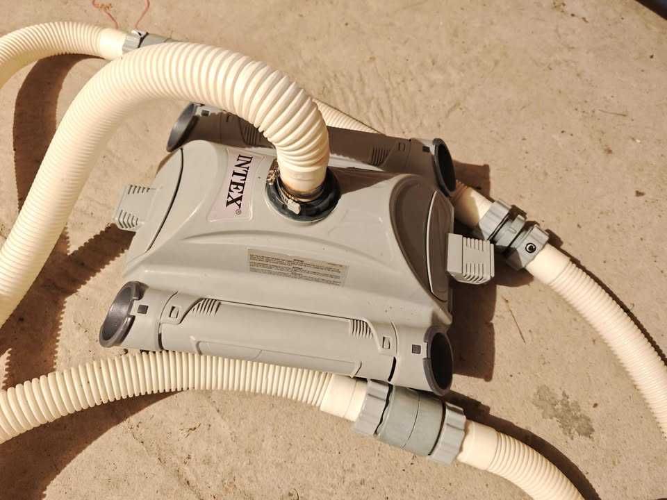 Odkurzacz basenowy Intex 28001
