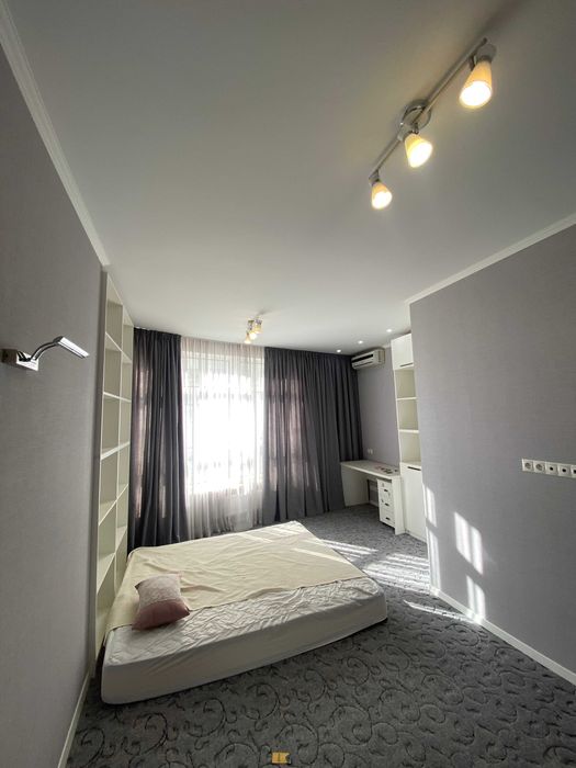 Продаж квартири Кловський узвіз 7,ЖК Карнегі хол.