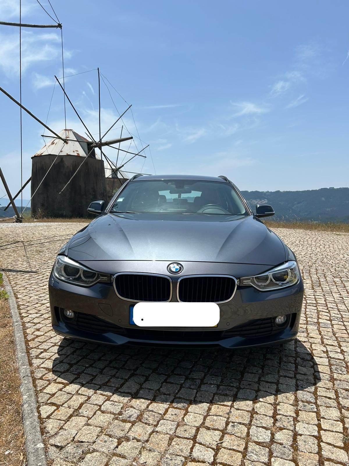 BMW 318, caixa automática