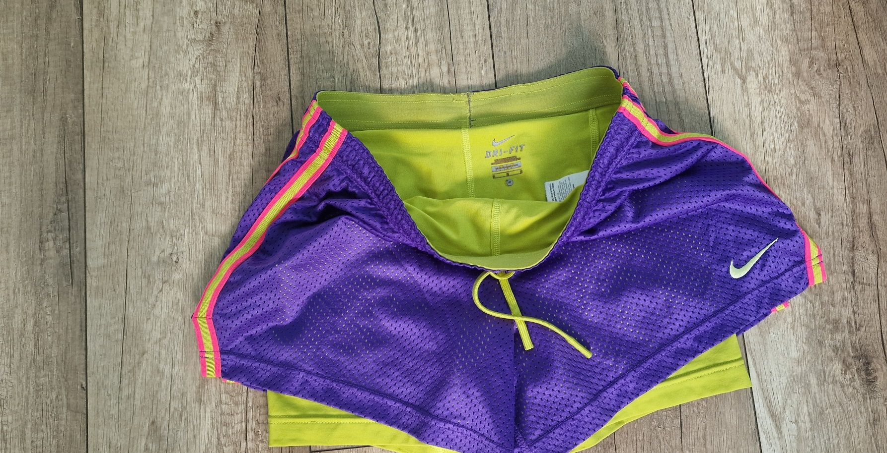 Spodenki sportowe Nike S szorty Bieganie finess