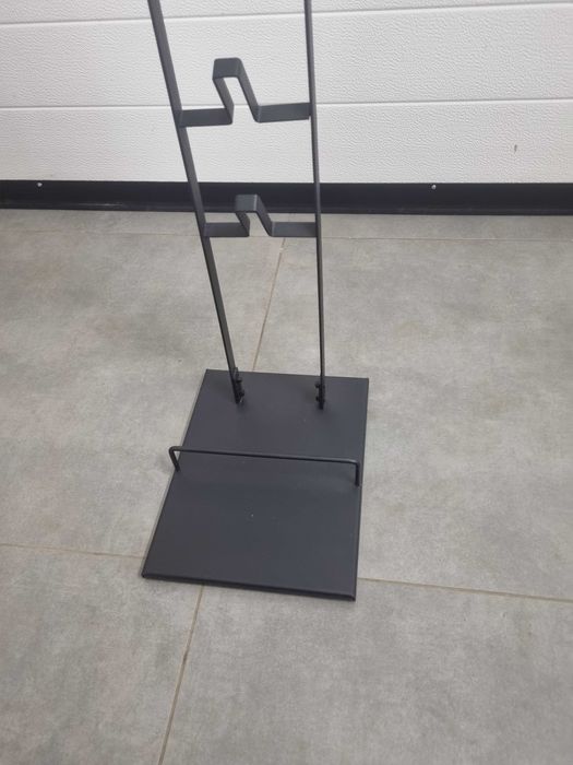 Stojak na odkurzacz pionowy Dyson i inne