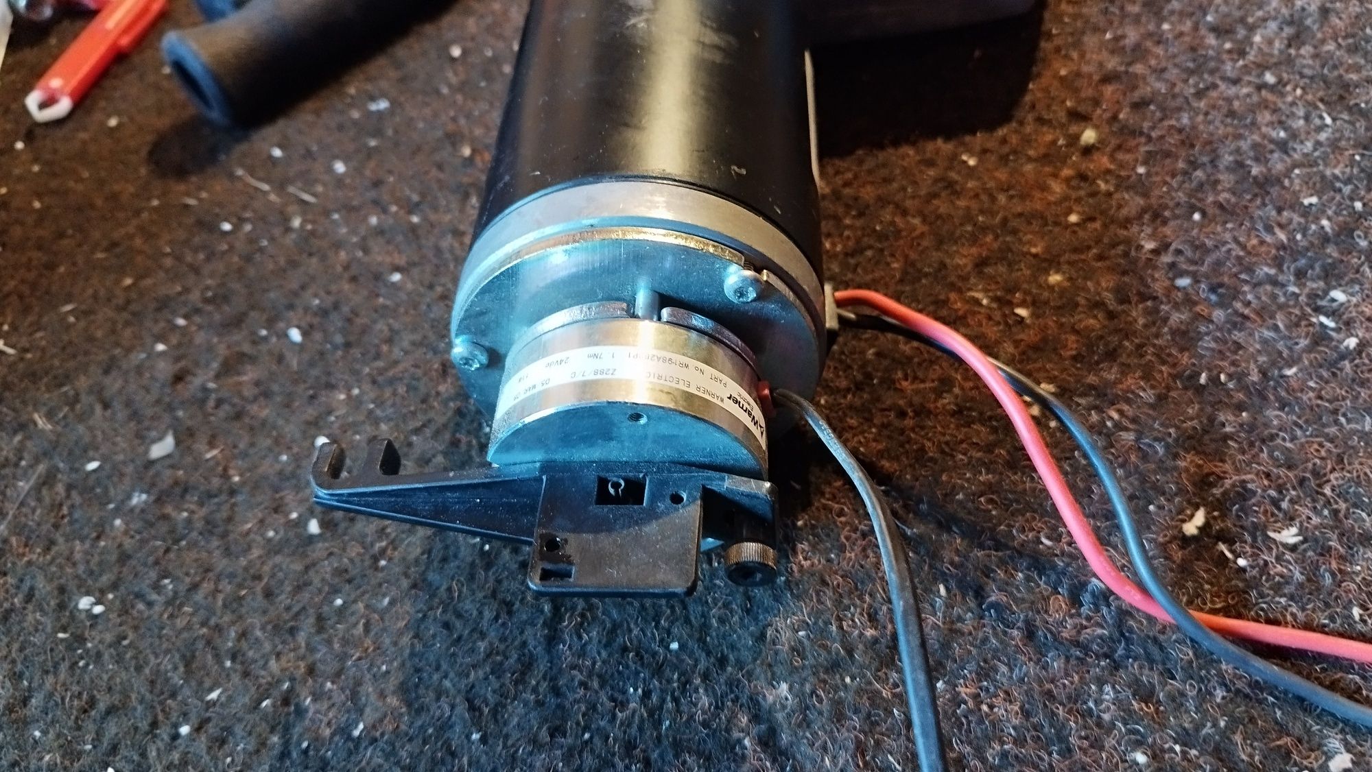 Silnik elektryczny z przekładnią Permobil 24V