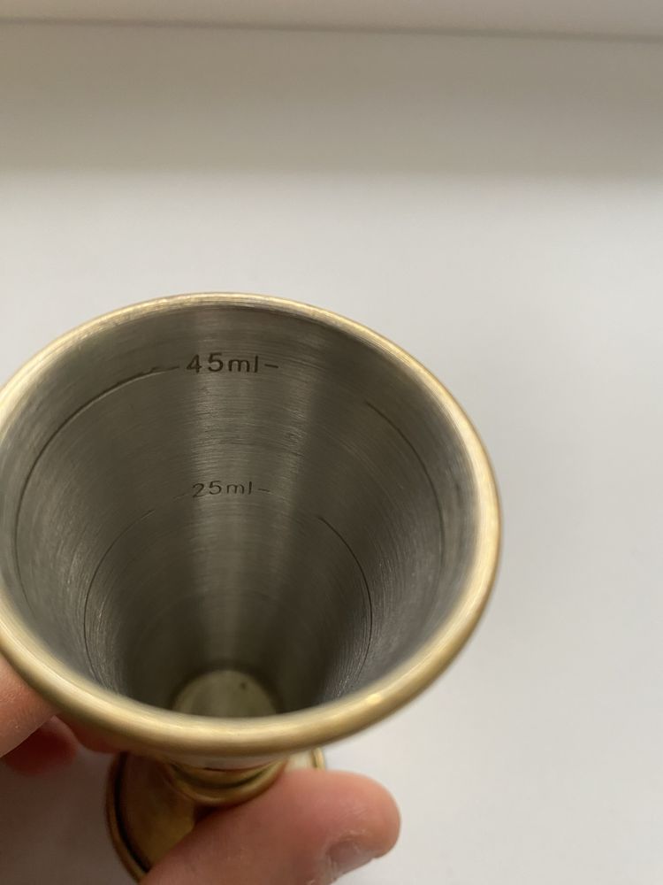 Zestaw barmański wysokiej jakości. Shaker, strainer, jigger, łyżka