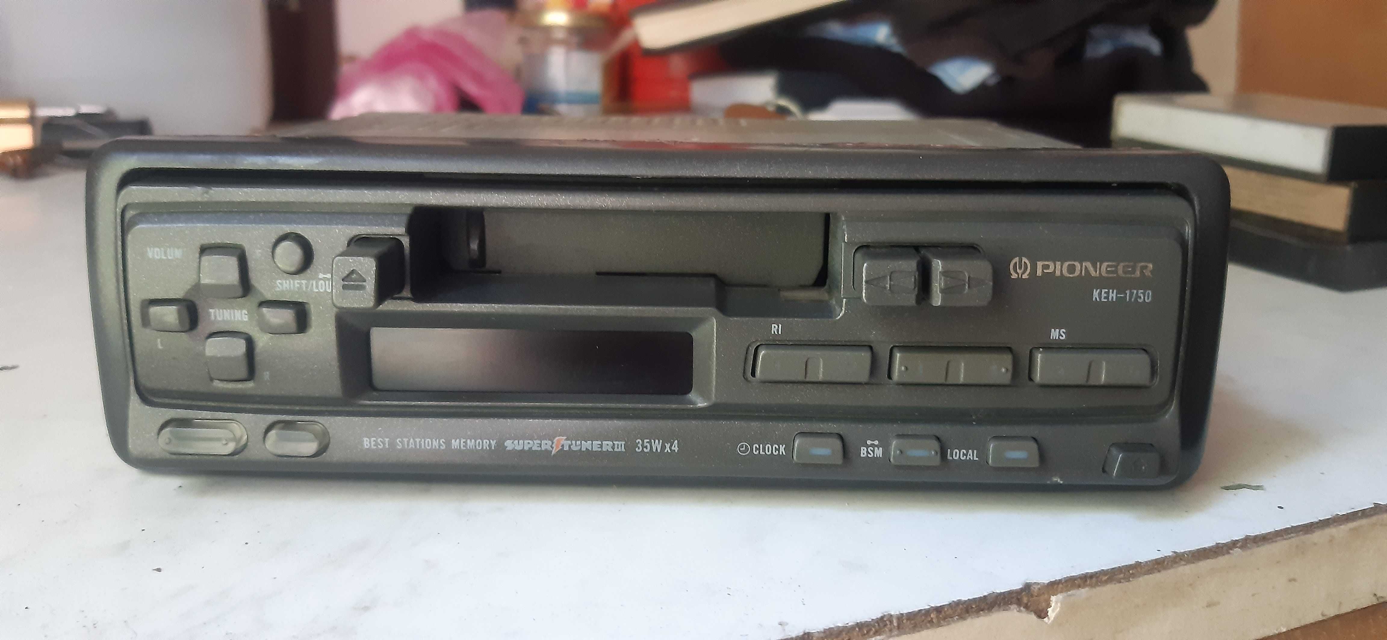 Pioneer KEH-1750 магнитола кассетная