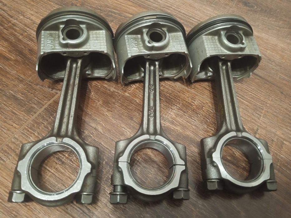 Поршні Suzuki gsx750f katana